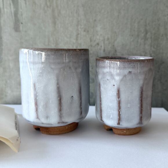 Hagi-Yaki Senshu Okada VII Faceted Yunomi Tea Cups Set Of 2 White Glazed Japan - Picture 2 of 10